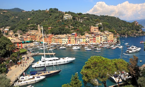 Top 5 Luxury Benetti Yachts You Can’t Resist