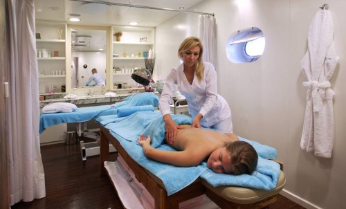 7 Luxury Yachts With Spas