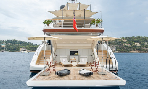 A Charter Broker And A Beautiful Benetti