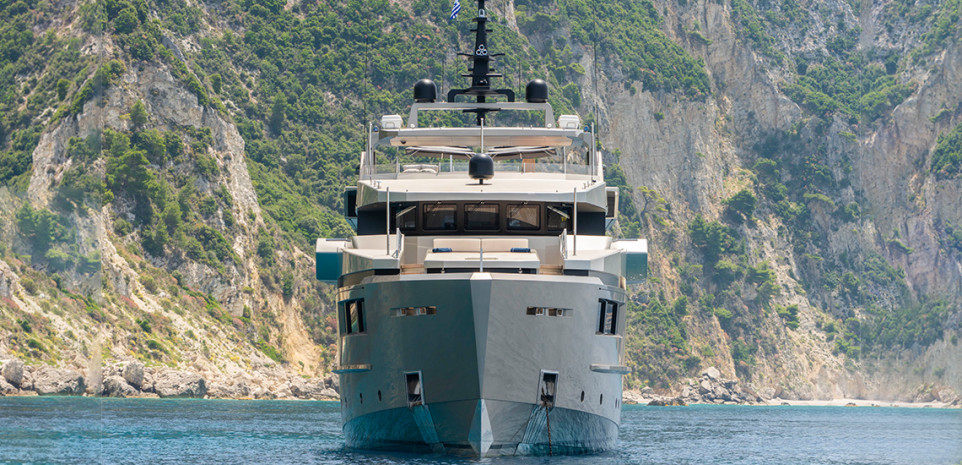 yacht dining room