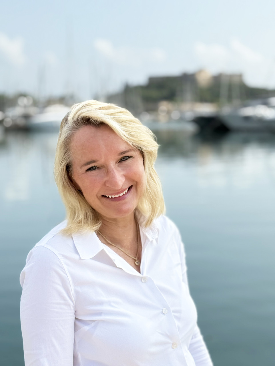 Kate Woodward | Charter & Brokerage Assistant